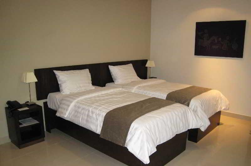 Hotel Meg Γιερεβάν Εξωτερικό φωτογραφία