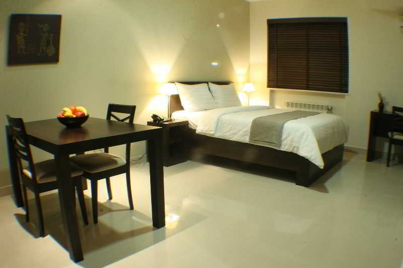 Hotel Meg Γιερεβάν Εξωτερικό φωτογραφία