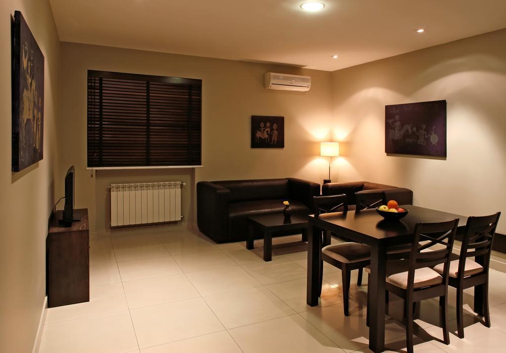 Hotel Meg Γιερεβάν Εξωτερικό φωτογραφία