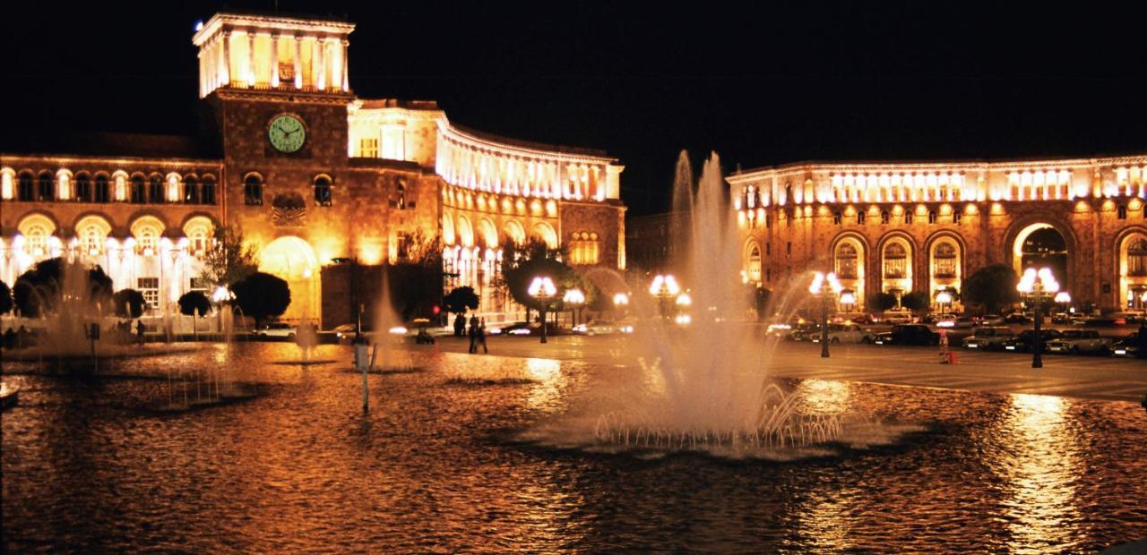 Hotel Meg Γιερεβάν Εξωτερικό φωτογραφία